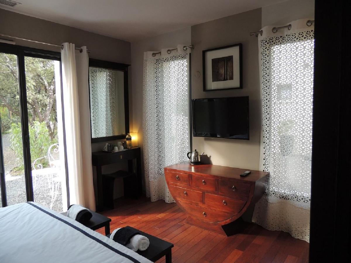 La Villa Kalliste Vacquières Екстериор снимка