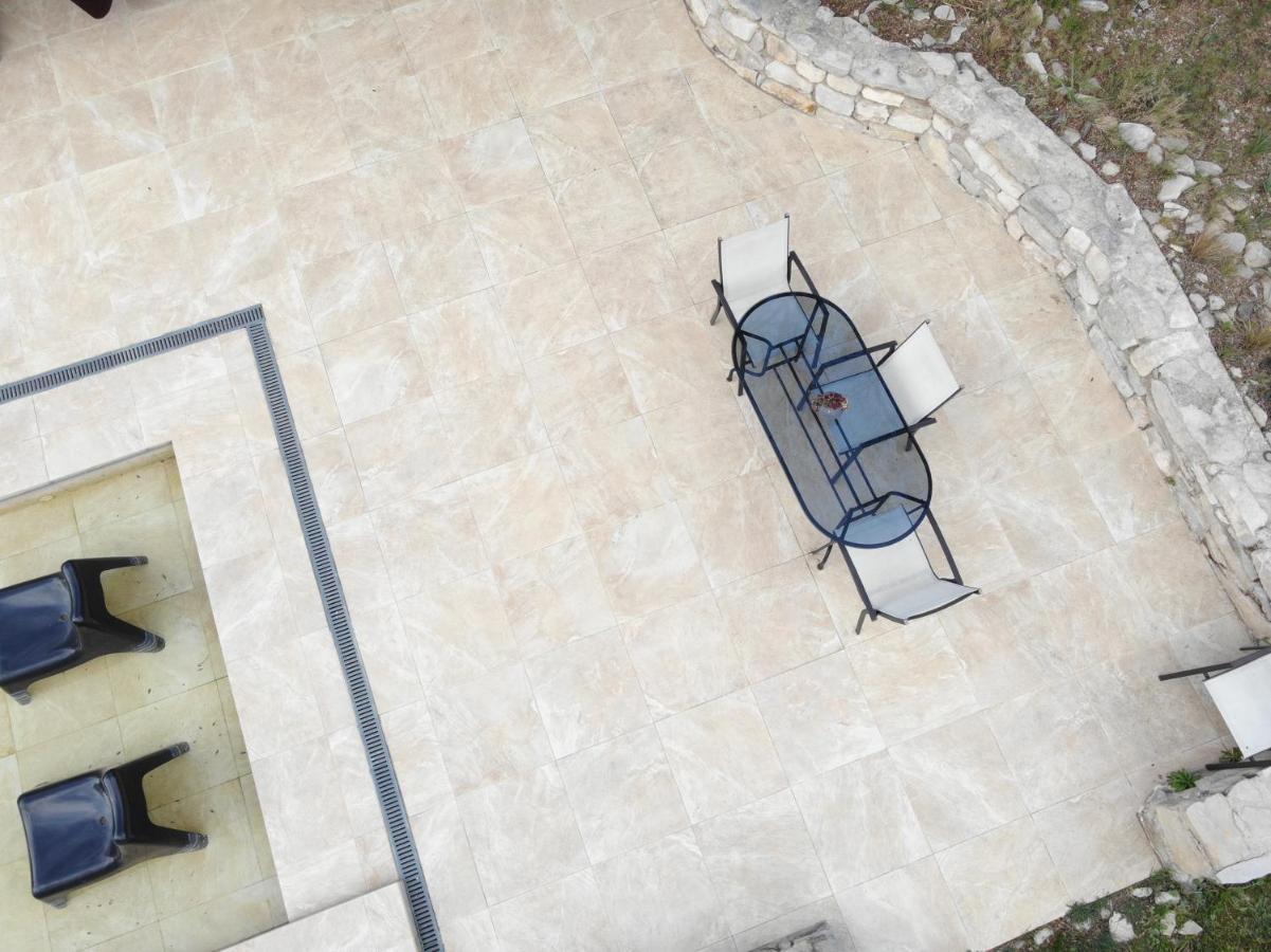 La Villa Kalliste Vacquières Екстериор снимка