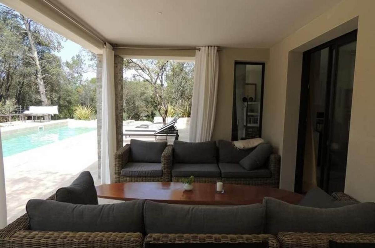 La Villa Kalliste Vacquières Екстериор снимка