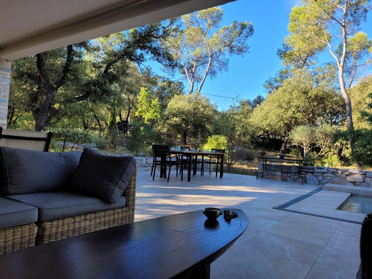 La Villa Kalliste Vacquières Екстериор снимка